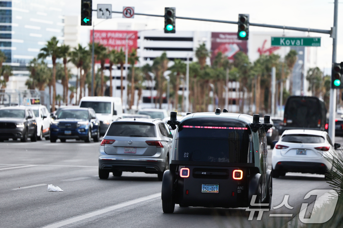 (라스베이거스(미국)=뉴스1) 황기선 기자 = 세계 최대 IT(정보기술)·가전 전시회 'CES 2026' 개막을 이틀 앞둔 4일(현지시간) 미국 네바다주 라스베이거스 거리에 아마존 …