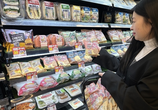 이마트24, '트릭컬 리바이브' 협업 상품 판매 55만개 돌파