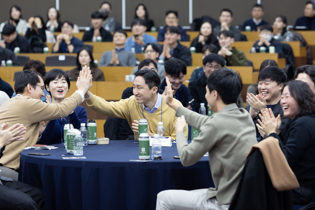 정기선 HD현대 회장 "소통 문화, 기업 핵심 경쟁력"…열린 시무식