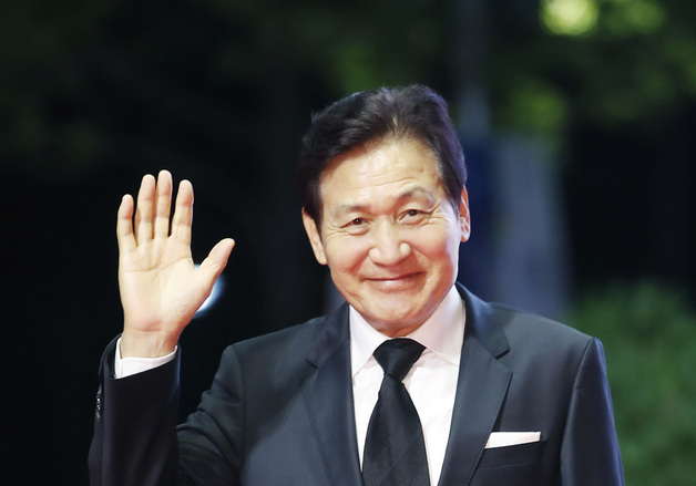 '국민배우' 안성기 향년 74세로 별세