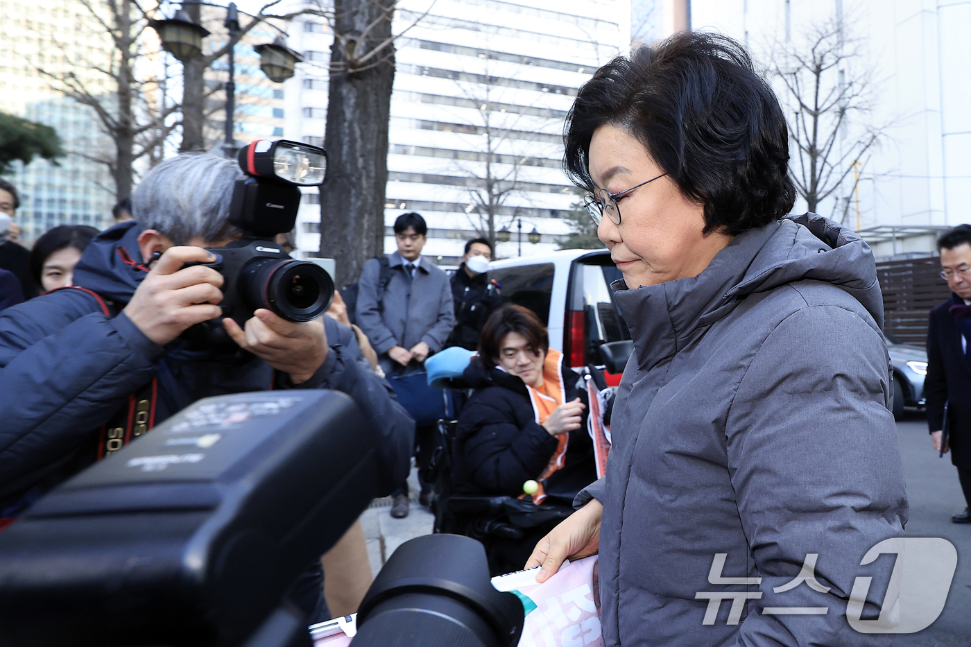 (서울=뉴스1) 박정호 기자 = 갑질·폭언 등 직장 내 괴롭힘 의혹이 제기된 이혜훈 초대 기획예산처 장관 후보자가 5일 오전 서울 중구 예금보험공사에 마련된 인사청문회 준비 사무실 …