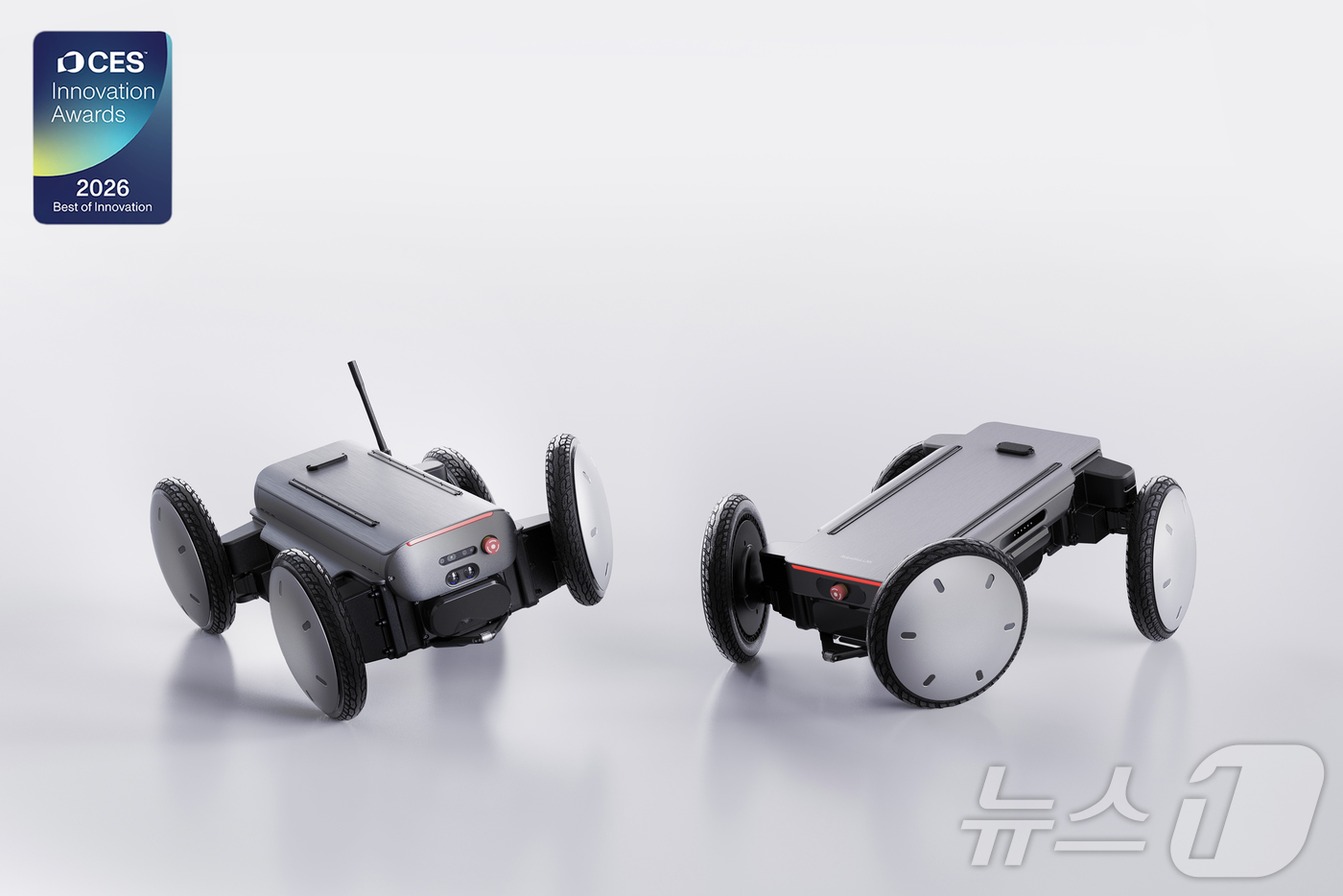 (서울=뉴스1) = 현대자동차가 지난 4일(현지시각) 미국 라스베이거스에서 열린 CES 2026에서 로보틱스 분야 최고혁신상을 수상하며 기술력을 인정받았다고 5일 밝혔다. 사진은 …