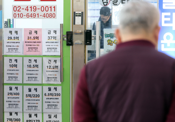 서울 임대차시장 '월세화' 가속…7개 구서 월세가 전세 추월