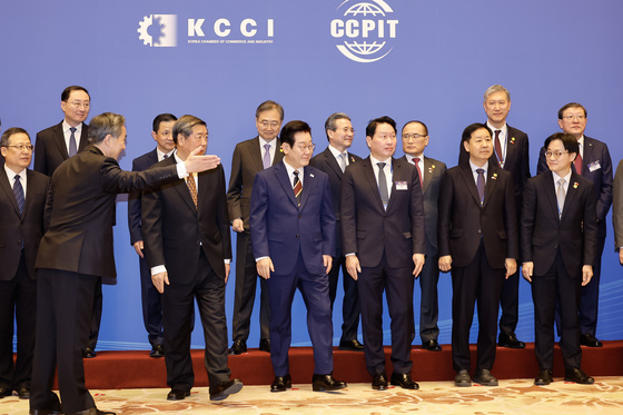 SK차이나 사장 우시 방문…관영지 "李대통령 방중 후 협력 가속"