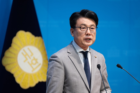 정책·공약 밝히는 진성준 민주당 원내대표 후보