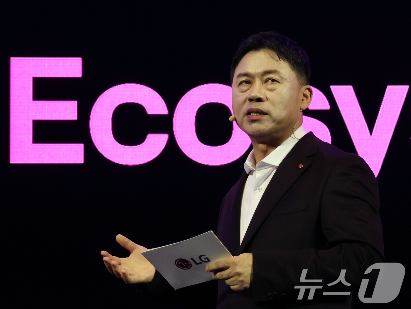 (라스베이거스(미국)=뉴스1) 황기선 기자 = 류재철 LG전자 대표(사장)이 5일(현지시간)  미국 네바다주 라스베이거스 만달레이베이 호텔에서 열린 CES 2026 'LG전자 미디 …