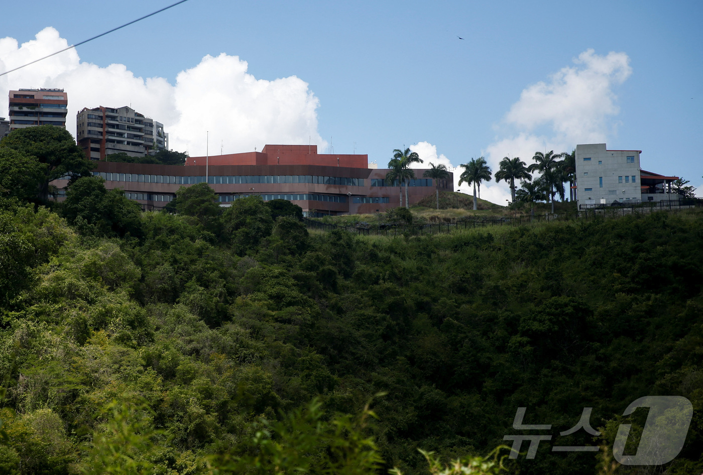 (카라카스 로이터=뉴스1) 이창규 기자 = 베네수엘라 주재 미국 대사관. 2025.10.6./뉴스1ⓒ 로이터=뉴스1