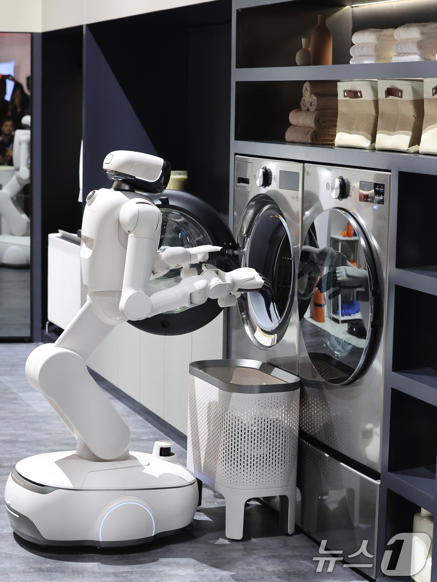 (라스베이거스(미국)=뉴스1) 황기선 기자 = 세계 최대 IT(정보기술)·가전 전시회 'CES 2026' 개막을 하루 앞둔 5일(현지시간) 미국 네바다주 라스베이거스 컨벤션센터(L …