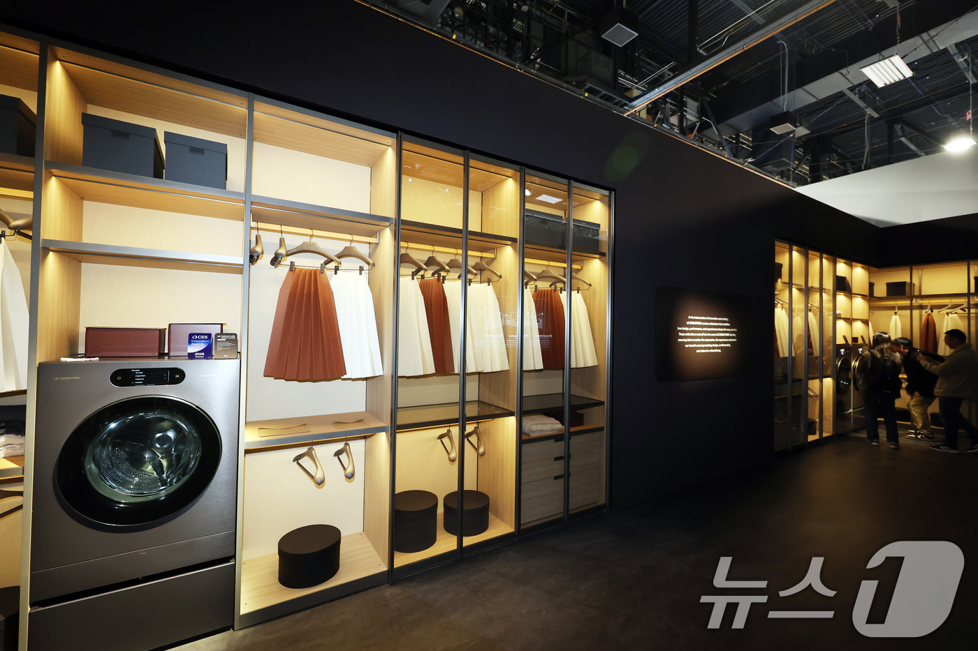 (라스베이거스(미국)=뉴스1) 황기선 기자 = 세계 최대 IT(정보기술)·가전 전시회 'CES 2026' 개막을 하루 앞둔 5일(현지시간) 미국 네바다주 라스베이거스 컨벤션센터(L …