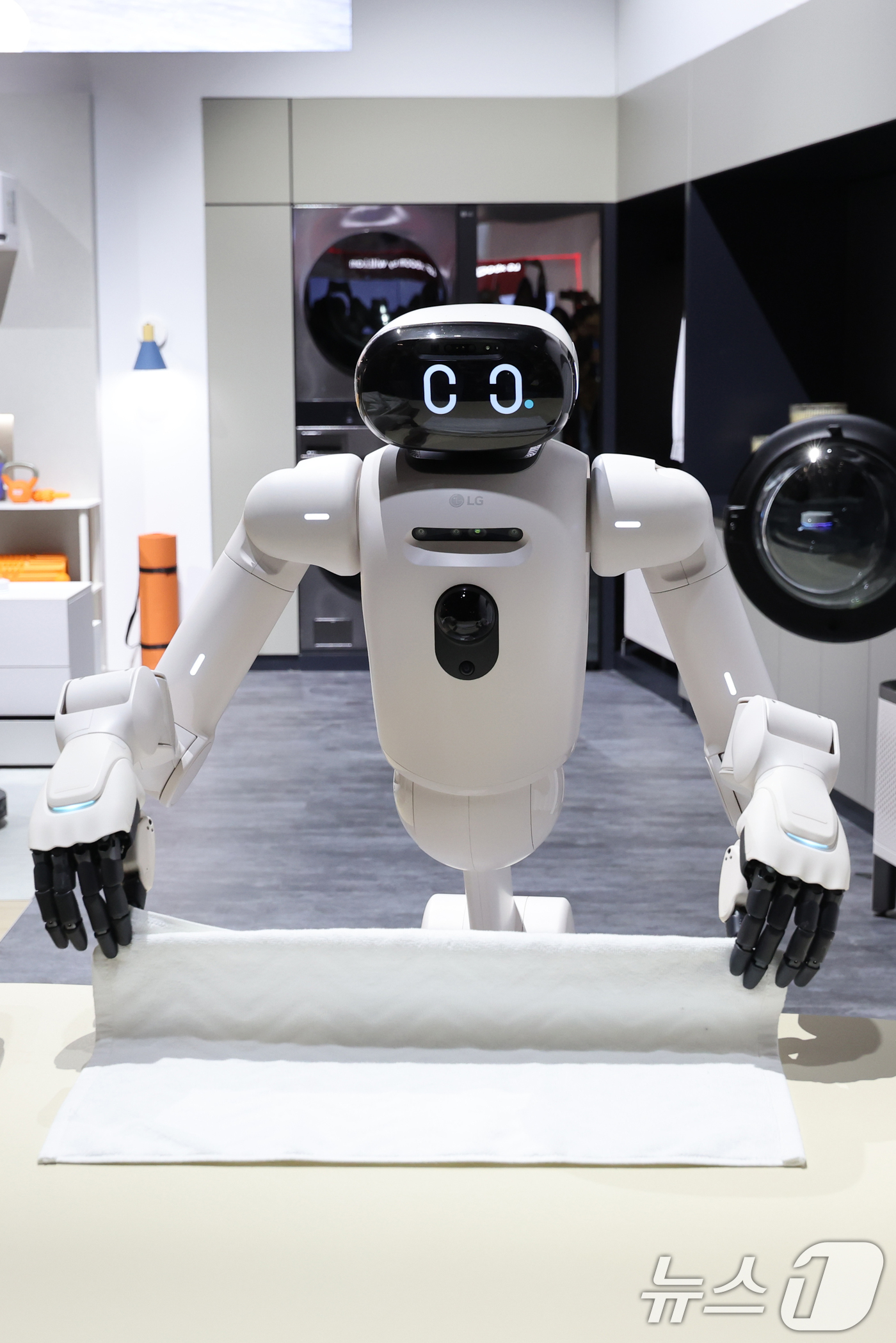 (라스베이거스(미국)=뉴스1) 황기선 기자 = 세계 최대 IT(정보기술)·가전 전시회 'CES 2026' 개막을 하루 앞둔 5일(현지시간) 미국 네바다주 라스베이거스 컨벤션센터(L …