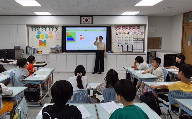 충북 초등교사 합격자 10명 중 8명 여성…최근 17년사이 첫 80%