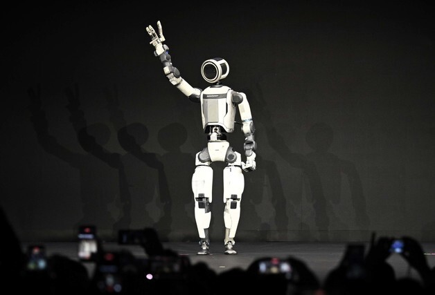 현대차 노조 "아틀라스 단 1대도 못 들인다"…로봇과 전면전 선언