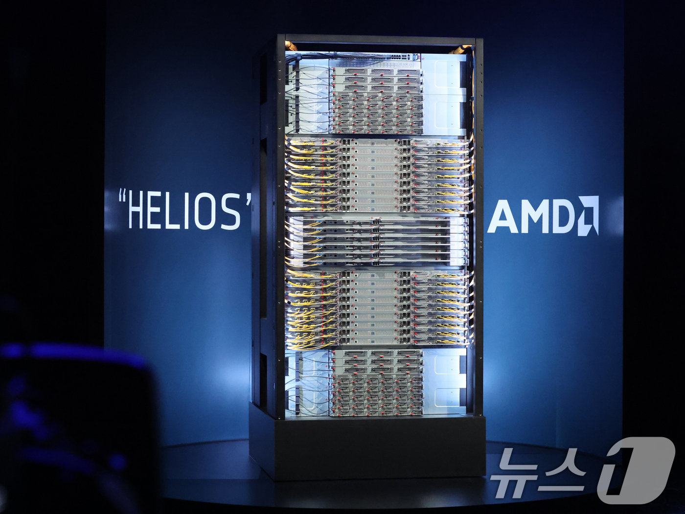 (라스베이거스=뉴스1) 황기선 기자 = 5일(현지시간) 미국 네바다주 라스베이거스 베네치안 호텔에서 열린 '리사 수 AMD 최고경영자(CEO) CES 2026 개막 기조연설'에서 …