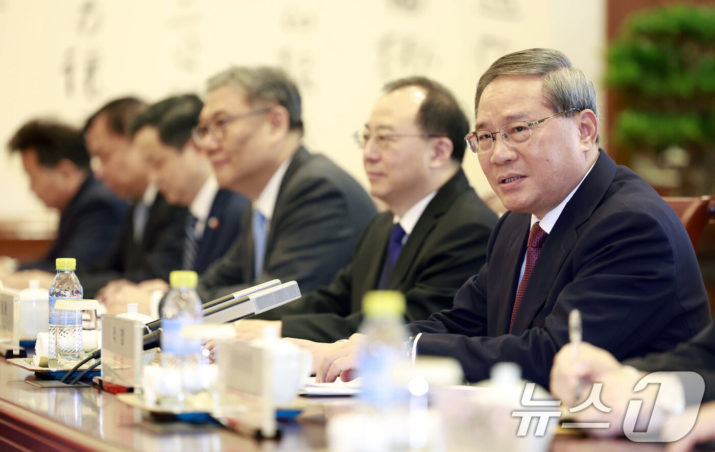 본문 이미지 - 리창 중국 총리가 6일 베이징에서 열린 이재명 대통령과의 면담에서 발언을 하고 있다. 2026.1.6/뉴스1 ⓒ News1 허경 기자