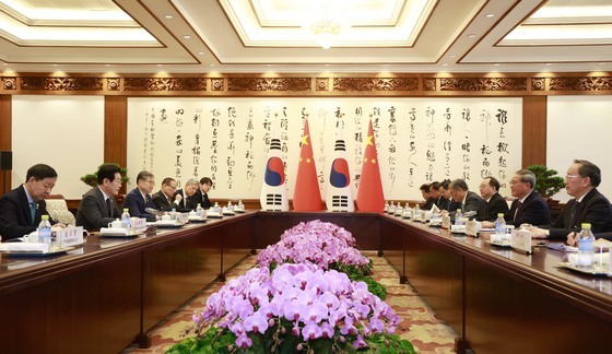 이재명 대통령, 리창 중국 총리와 면담