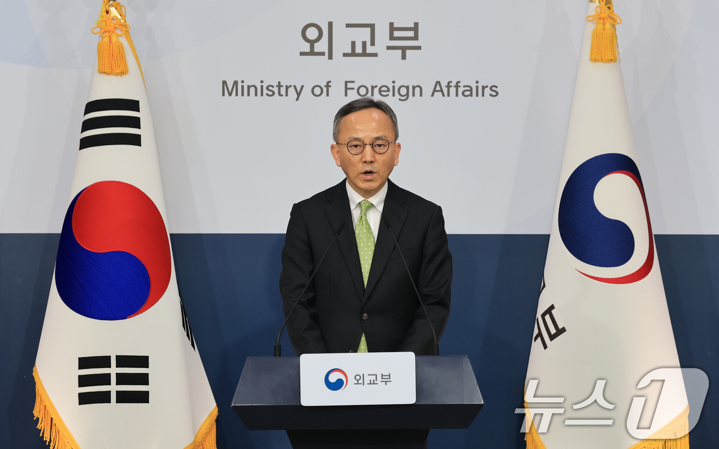 (서울=뉴스1) 임세영 기자 = 박일 외교부 대변인이 6일 서울 종로구 외교부 청사에서 정례브리핑을 하고 있다. 2026.1.6/뉴스1