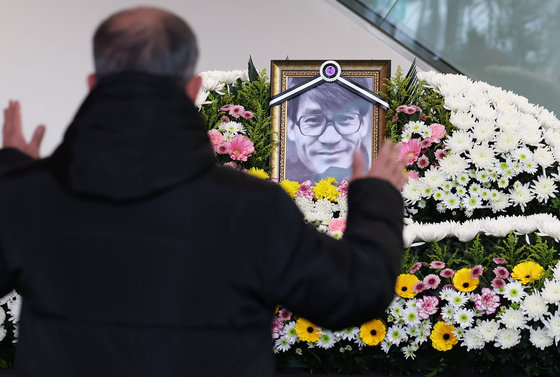 고 안성기 추모공간…'그리운 얼굴'