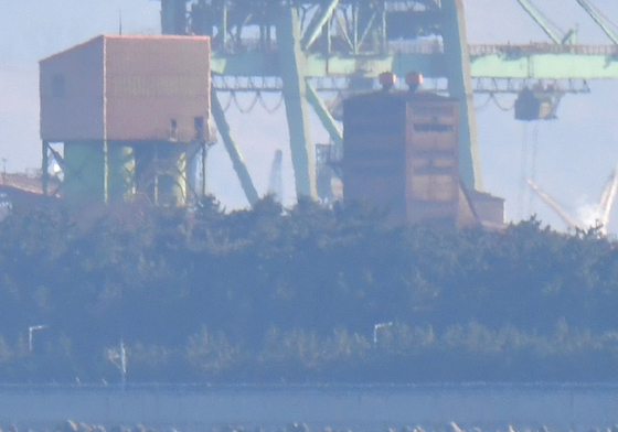 겨울 바다 달리는 윙서퍼