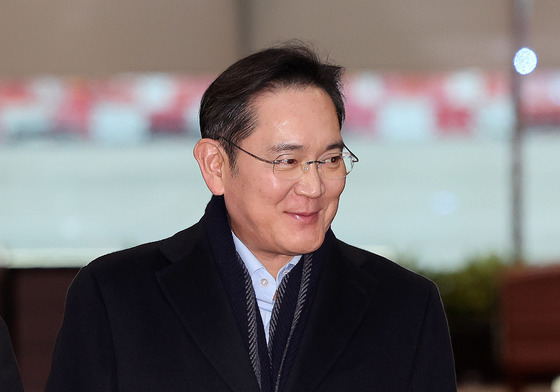 이재용, 방중 사절단 일정 마치고 귀국