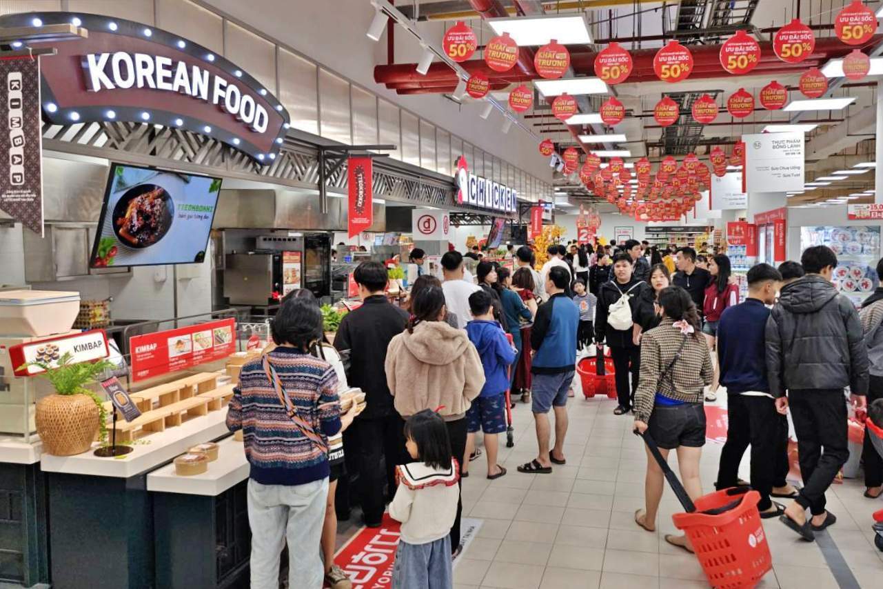 본문 이미지 - 롯데마트 다낭점 '요리하다' 매대 전경(롯데마트 제공)