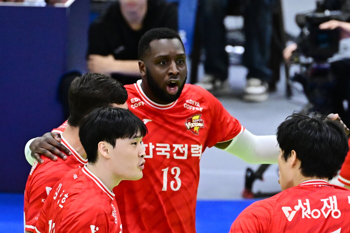 본문 이미지 - 한국전력 선수들. (KOVO 제공)