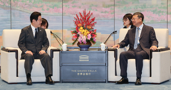 李, 中차기 후보에 "미세먼지 해결" 사의…천지닝 "협력 확대"(종합)