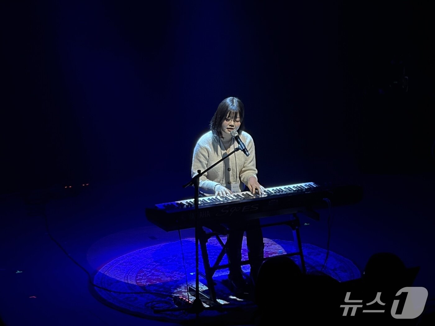 본문 이미지 - 6일 서울 종로구 대학로 아크로꿈밭극장(옛 학전)에서 열린 '2026 광석이 다시 만나기' 경연 2026.1.6/뉴스1 ⓒ News1 한수현 기자