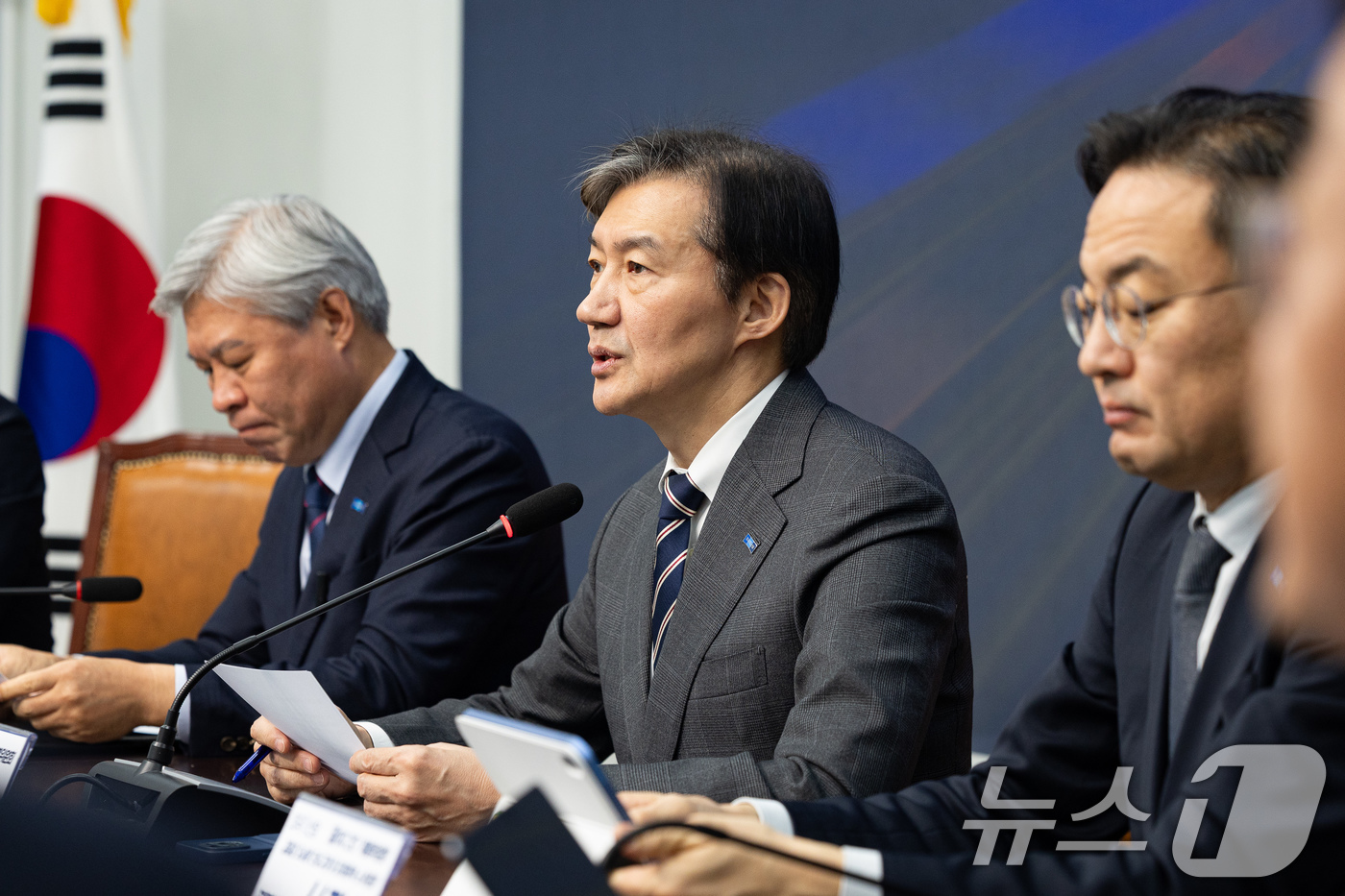 (서울=뉴스1) 유승관 기자 = 조국 조국혁신당 대표가 7일 서울 여의도 국회에서 열린 '끝까지 간다' 특별위원회 회의에서 모두 발언을 하고 있다. 2026.1.7/뉴스1