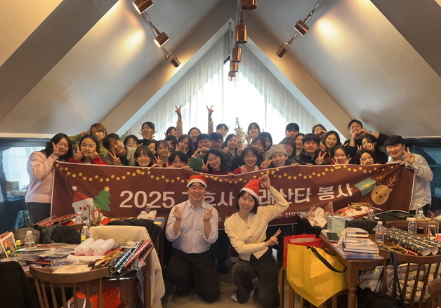 한국소아암재단, 오돌과 소아암 환아 위해 '간호사 몰래산타' 봉사