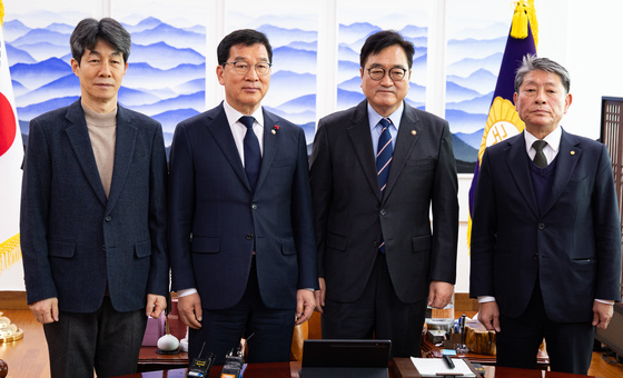 우 의장, 국민투표법 개정 촉구…"개헌 논의 위해 필요"
