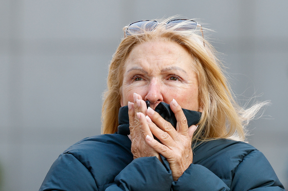 '한국 너무 춥네'