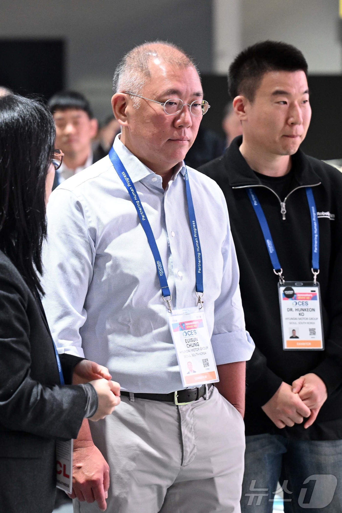 (라스베이거스=뉴스1) 황기선 기자 = 정의선 현대차그룹 회장이 세계 최대 가전·정보기술(IT) 전시회 'CES 2026'가 개막한 6일(현지시간) 미국 네바다주 라스베이거스 컨벤 …