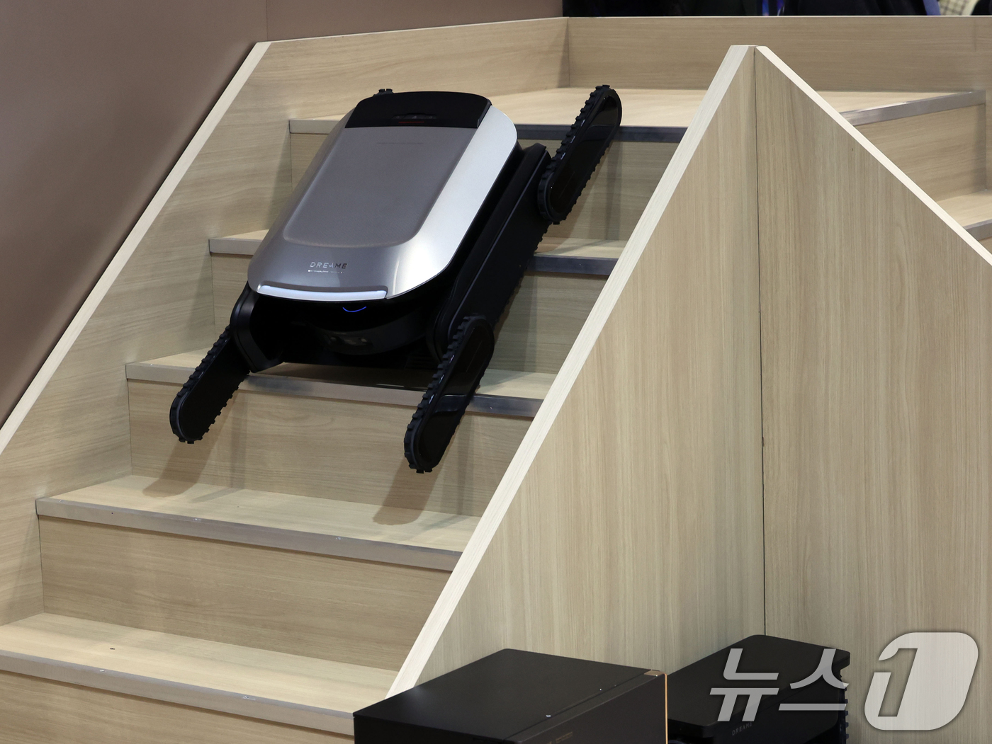 (라스베이거스=뉴스1) 황기선 기자 = 세계 최대 IT(정보기술)·가전 전시회 'CES 2026' 개막 일인 6일(현지시간) 미국 네바다주 라스베이거스 컨벤션센터(LVCC)에서 드 …