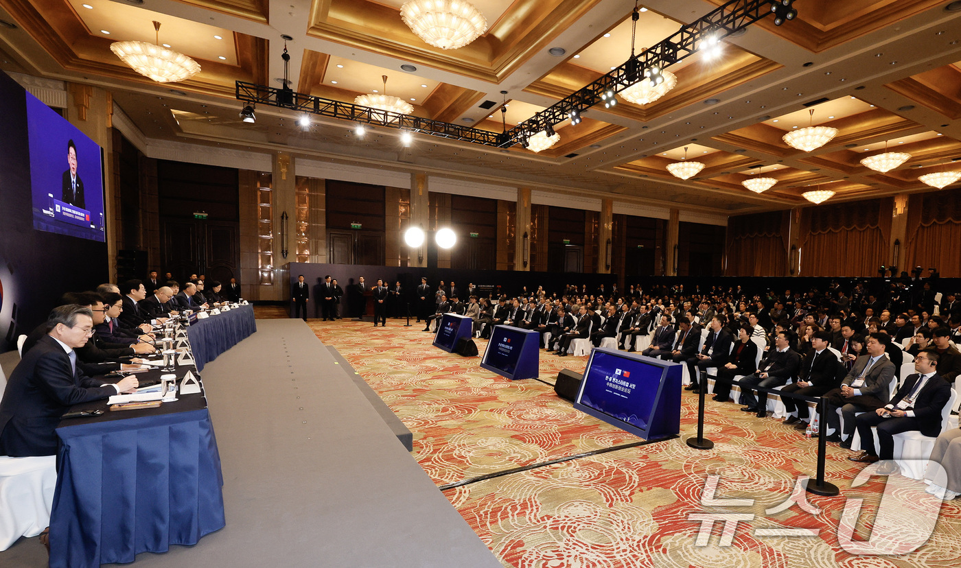 (상하이(중국)=뉴스1) 허경 기자 = 이재명 대통령이 7일 중국 상하이 국제회의중심에서 열린 한·중 벤처스타트업 서밋에서 발언하고 있다. 2026.1.7/뉴스1