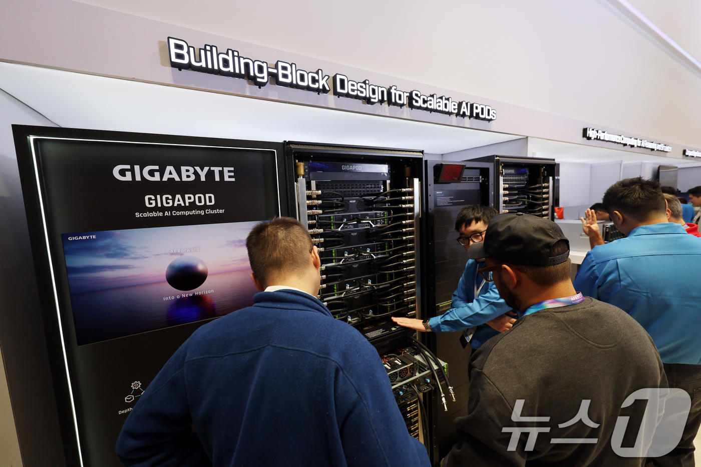 (라스베이거스=뉴스1) 황기선 기자 = 세계 최대 IT(정보기술)·가전 전시회 'CES 2026' 개막 일인 6일(현지시간) 미국 네바다주 라스베이거스 컨벤션센터(LVCC)에서 기 …