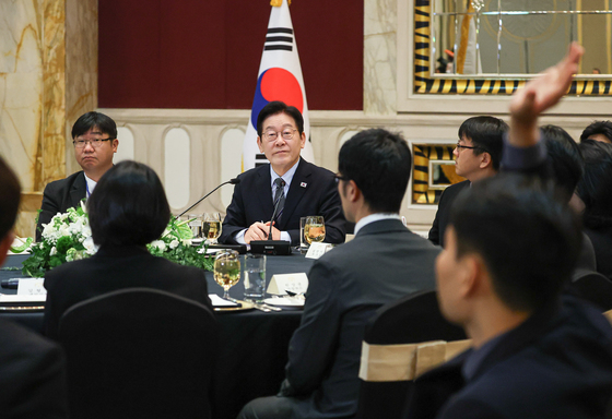 李대통령, 시진핑 '올바른 선택' 발언에 "日관계 中만큼 중요"