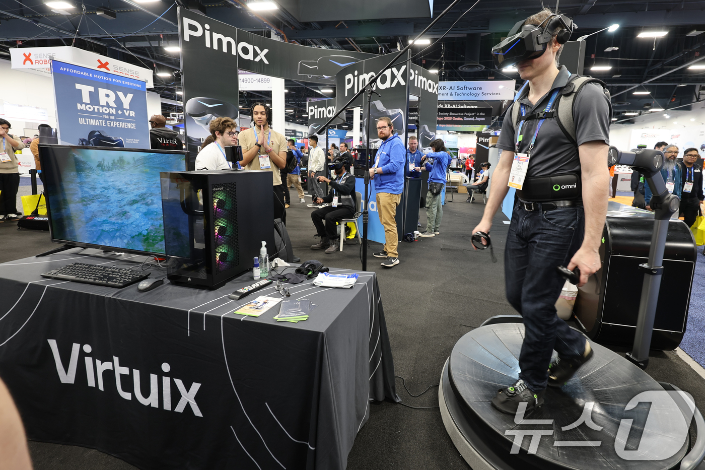 (라스베이거스=뉴스1) 황기선 기자 = 세계 최대 IT(정보기술)·가전 전시회 'CES 2026' 개막 일인 6일(현지시간) 미국 네바다주 라스베이거스 컨벤션센터(LVCC)에서 버 …