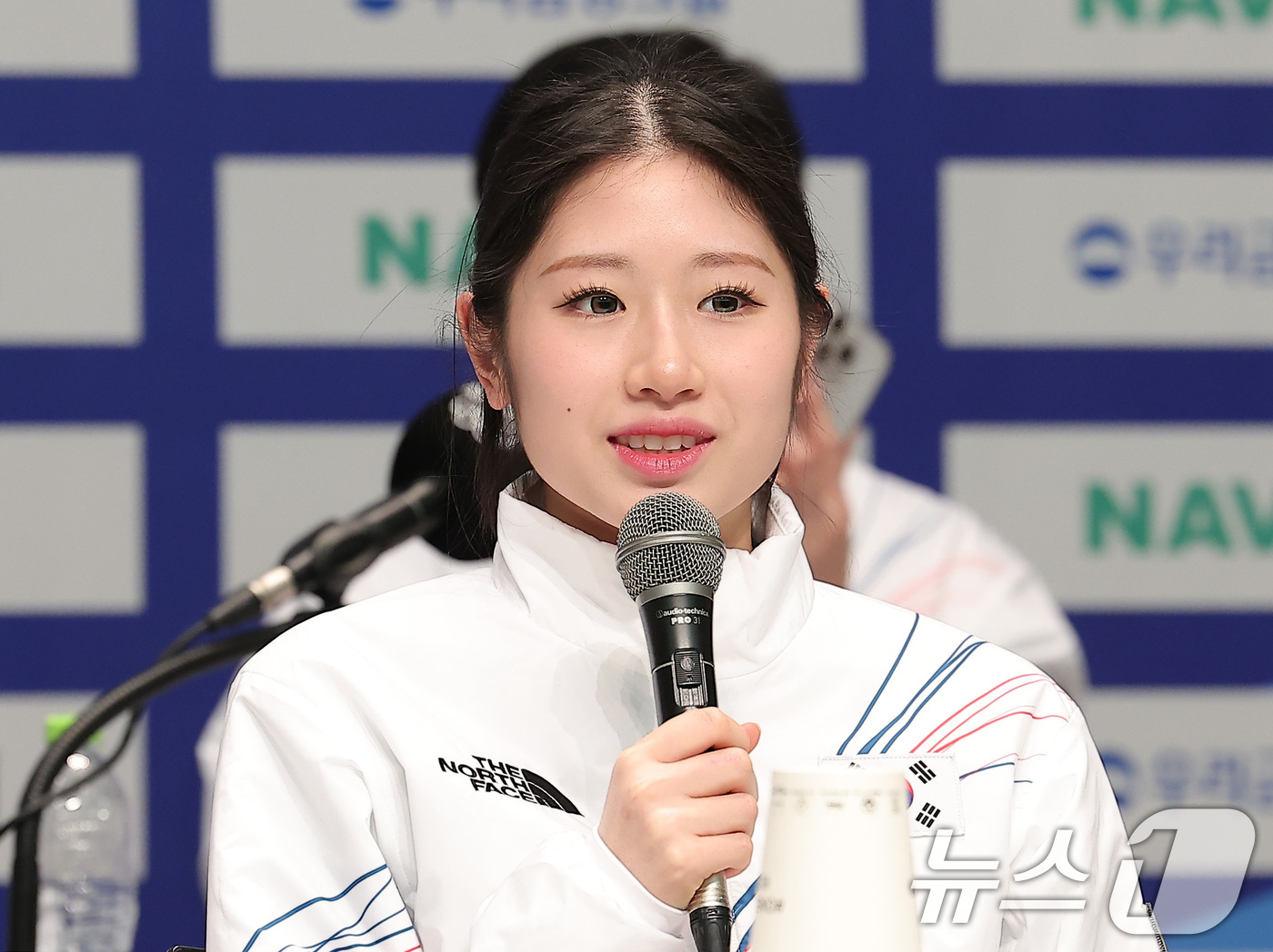 (진천=뉴스1) 김성진 기자 = 피겨스케이팅 이해인이 7일 충북 진천선수촌 챔피언하우스에서 열린 2026 밀라노코르티나동계올림픽대회 D-30 미디어데이에서 취재진의 질문에 답하고 …