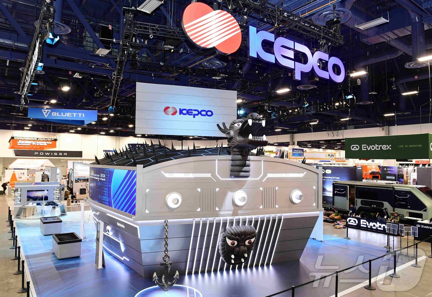 (서울=뉴스1) = 한국전력이 6일부터 9일(현지시간)까지 미국 라스베이거스에서 열리는 세계 최대 기술 전시회인 CES 2026에 참가해 ‘한전관’을 운영한다고 7일 밝혔다. 사진 …