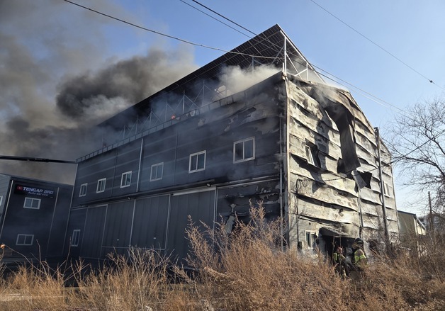 세종 금남면 실내 배드민턴장서 화재…1시간10분만에 진화