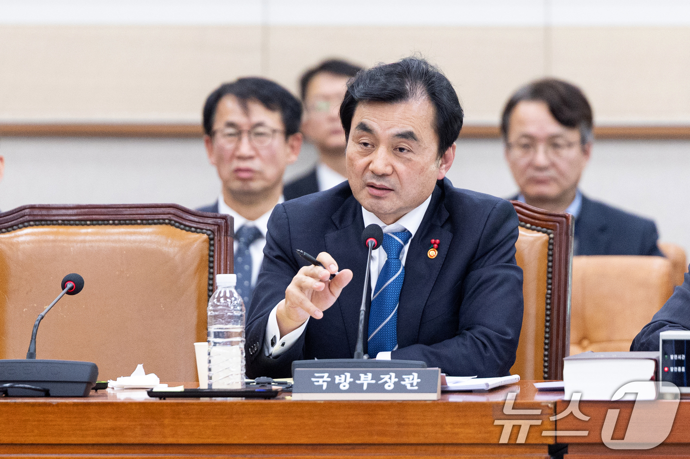 (서울=뉴스1) 이승배 기자 = 7일 서울 여의도 국회에서 열린 제430회국회(임시회) 법제사법위원회 제3차 전체회의에서 안규백 국방부 장관이 의원 질의에 답변하고 있다. 2026 …