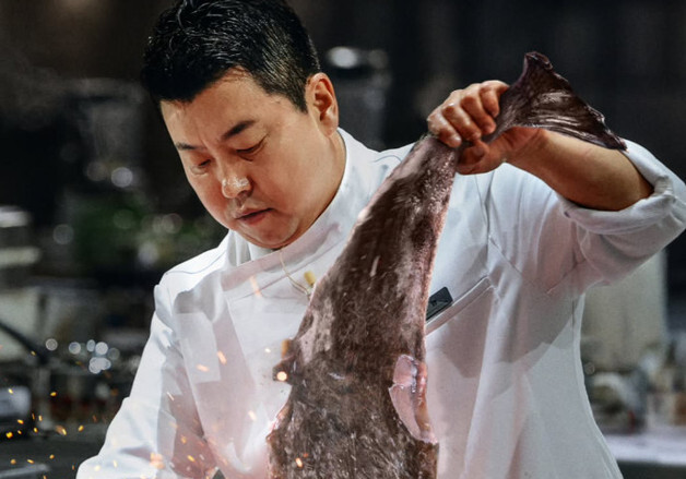 '흑백2' 활약 정호영, 결혼 19주년 겹경사…"가진것없던 나, 함께해줘 고마워"