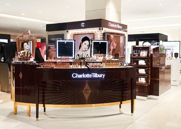 본문 이미지 - 샬롯틸버리 매장 모습.(샬롯틸버리제공)