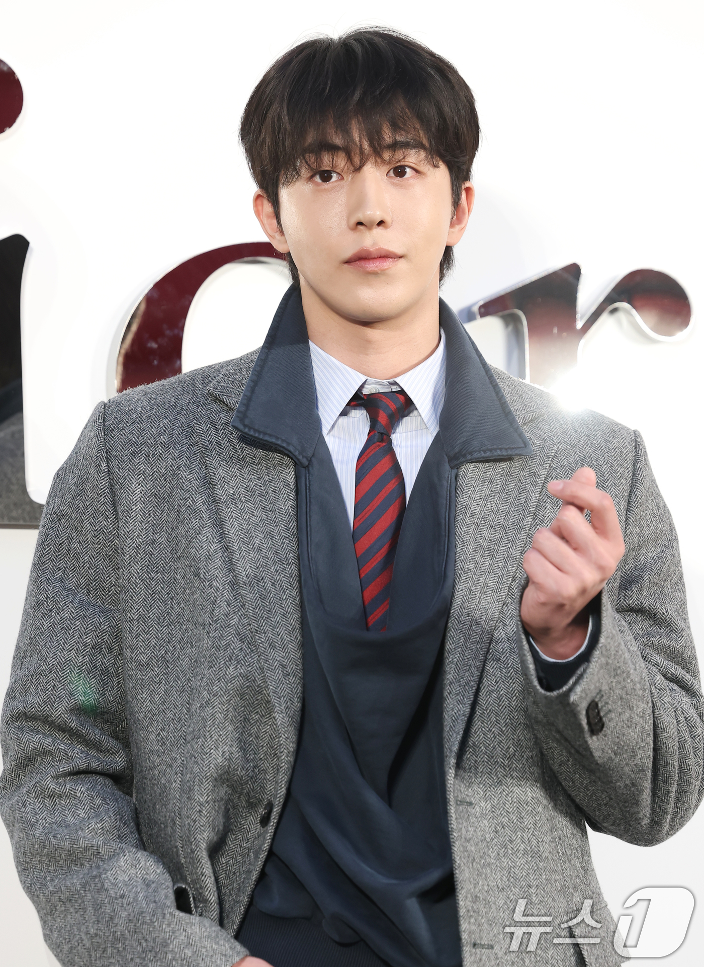 (서울=뉴스1) 권현진 기자 = 배우 남주혁이 7일 오후 서울 성동구 디올 성수에서 열린 조나단 디올 컬렉션 론칭 기념 행사에 참석해 포즈를 취하고 있다. 2026.1.7/뉴스1