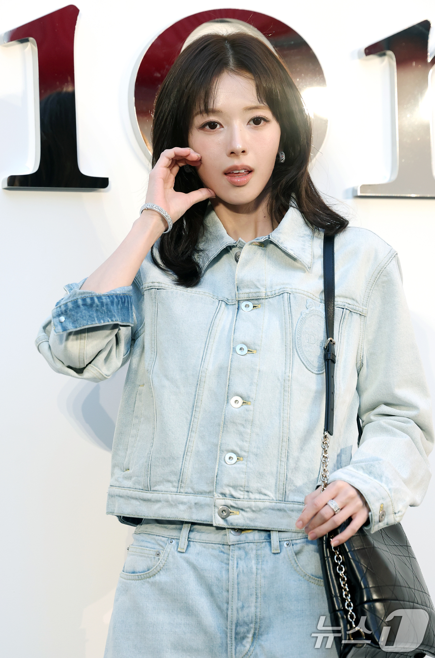 (서울=뉴스1) 권현진 기자 = 배우 노정의가 7일 오후 서울 성동구 디올 성수에서 열린 조나단 디올 컬렉션 론칭 기념 행사에 참석해 포즈를 취하고 있다. 2026.1.7/뉴스1