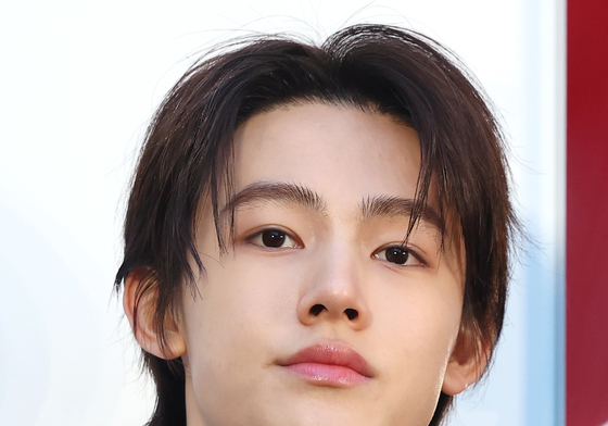 코르티스 성현, 안구정화 비주얼