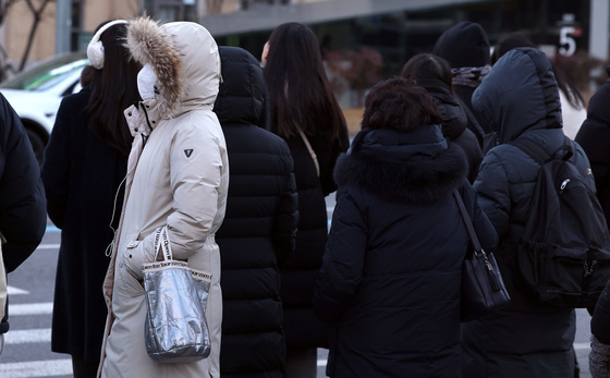 출근길 영하권 추위 계속…밤부터 경기북동부 등 눈(종합)