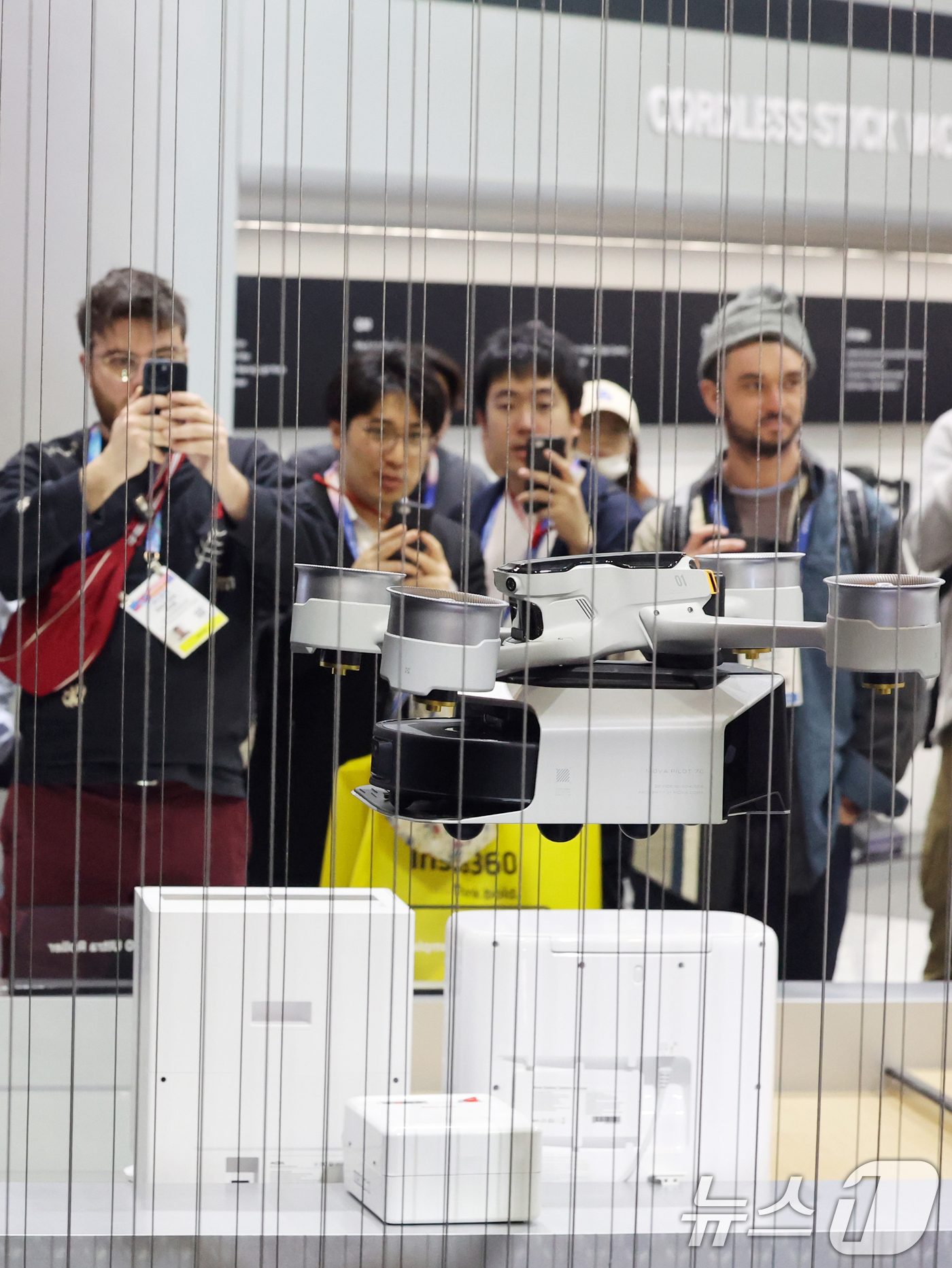 (라스베이거스=뉴스1) 황기선 기자 = 세계 최대 IT(정보기술)·가전 전시회 'CES 2026' 개막 이틀차인 7일(현지시간) 미국 네바다주 라스베이거스 베네치안엑스포 유레카관에 …