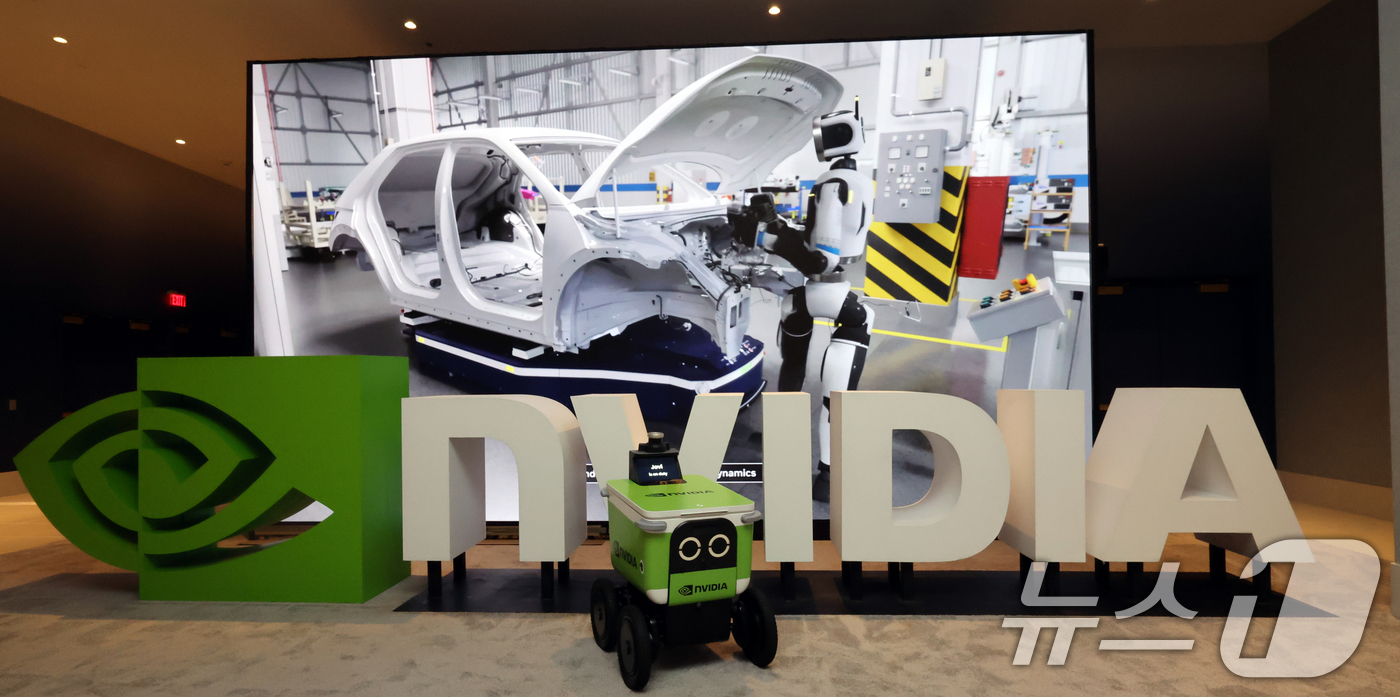 (라스베이거스=뉴스1) 황기선 기자 = 세계 최대 IT(정보기술)·가전 전시회 'CES 2026' 개막 이틀차인 7일(현지시간) 미국 네바다주 라스베이거스 퐁텐블로 호텔에 마련된 …