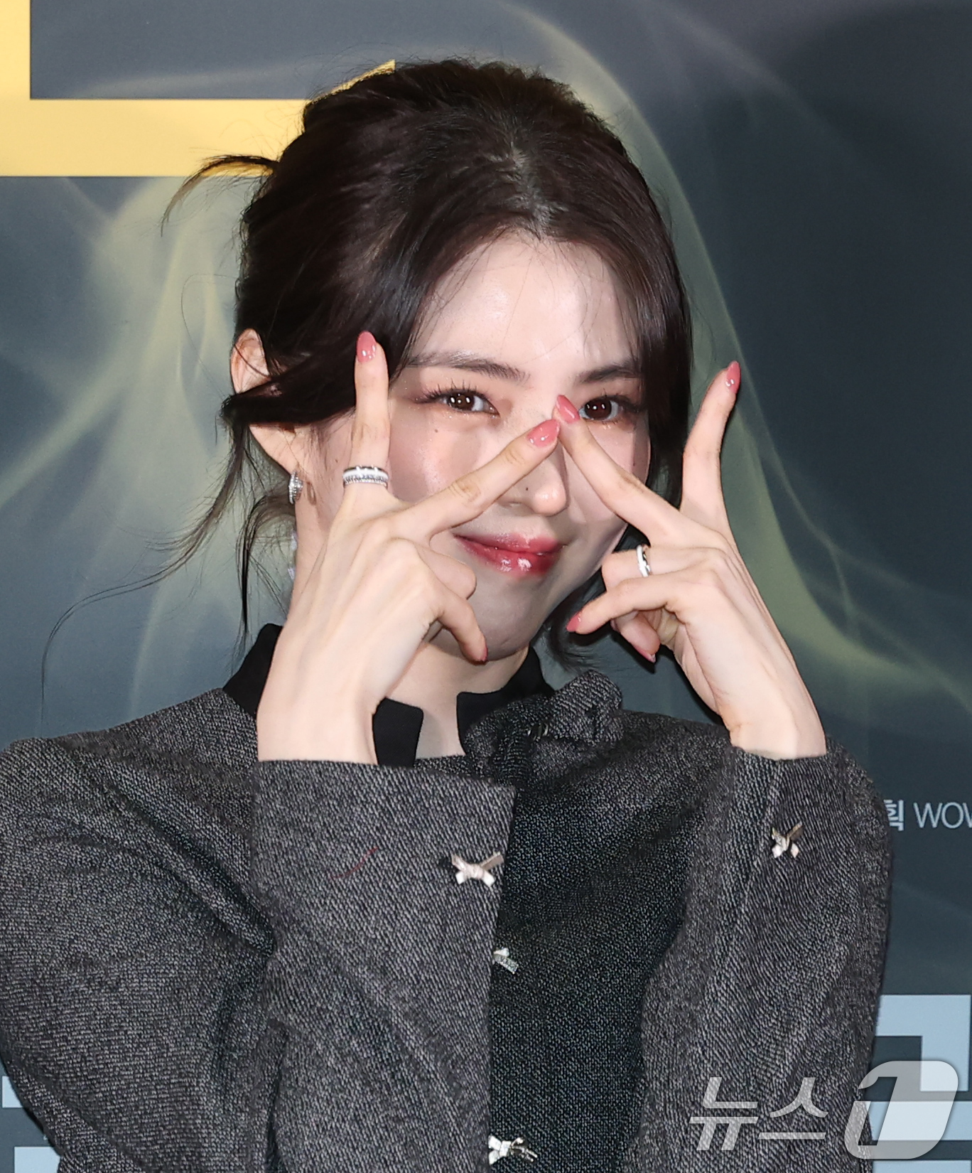 (서울=뉴스1) 권현진 기자 = 배우 한소희가 8일 서울 송파구 롯데시네마 월드타워점에서 열린 영화 '프로젝트 Y'(감독 이환) 언론시사회에 참석해 포즈를 취하고 있다.'프로젝트 …